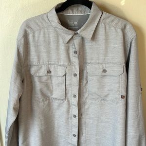 Mountain Hardwear Men’s size Large sun shirt / hiking shirt rarely worn